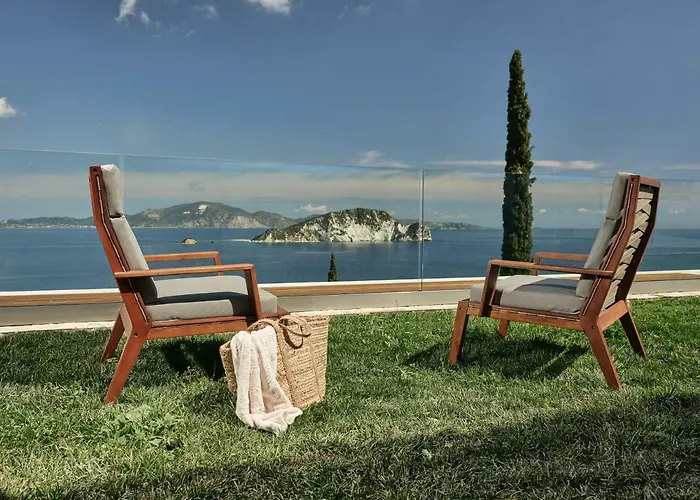 Alkyonides Маратьяс