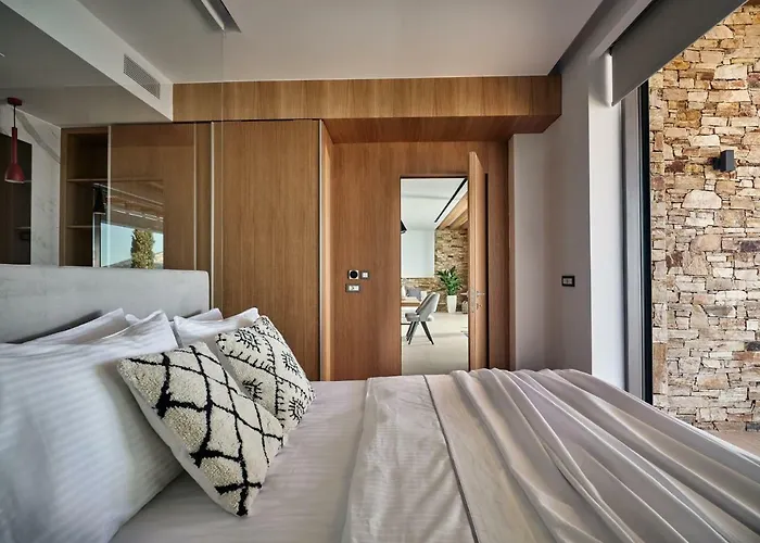 Alkyonides Маратьяс